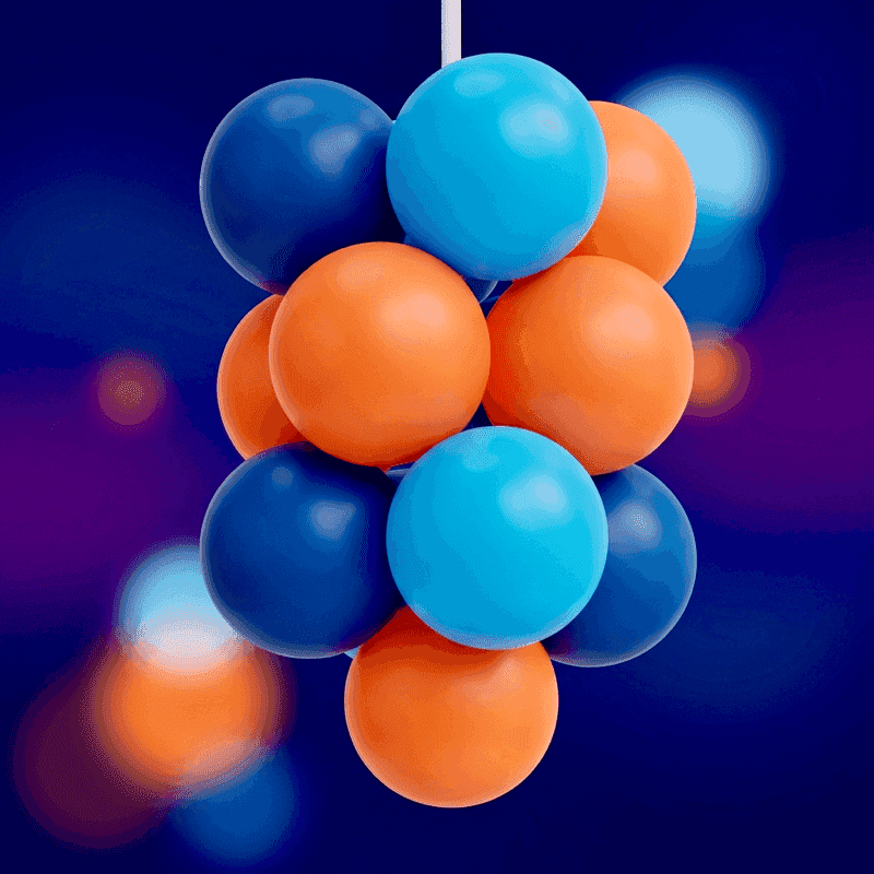 Elegante racimo de globos colgante para decoración grácil de techos