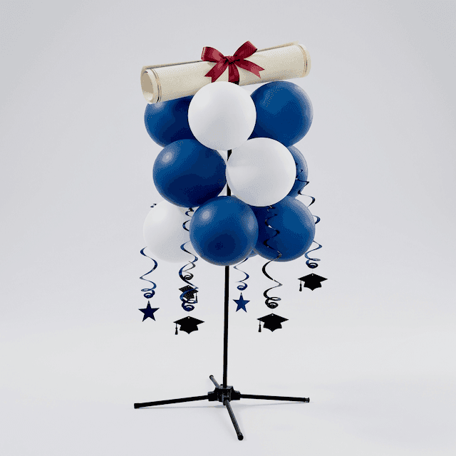 Racimo de globos PilaMania con número dorado 2025 como topper para graduación del curso escolar